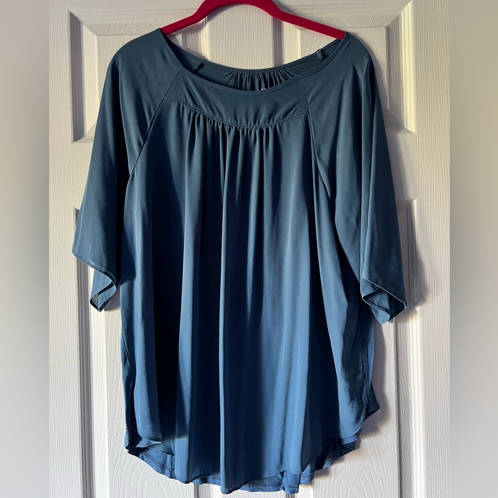 LOFT Outlet Blue Mixed Media Tee - L